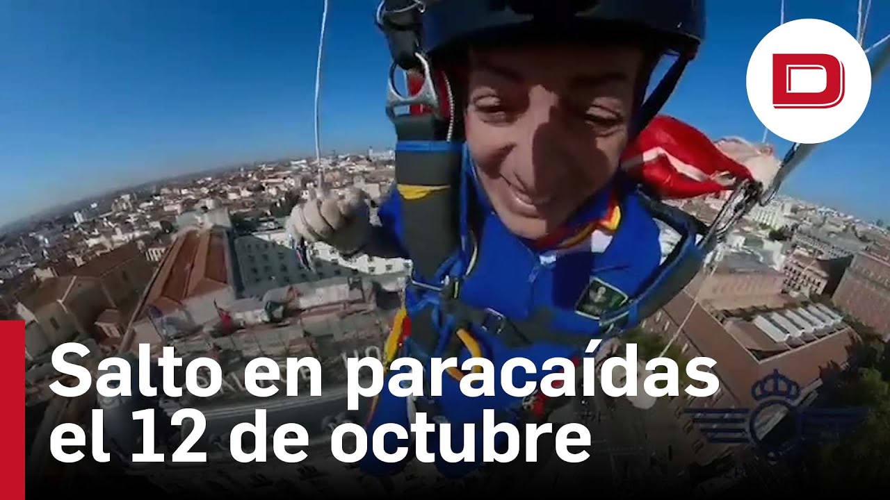 Así vivió la cabo Hurtado el salto en paracaídas con la bandera de España el 12 de octubre