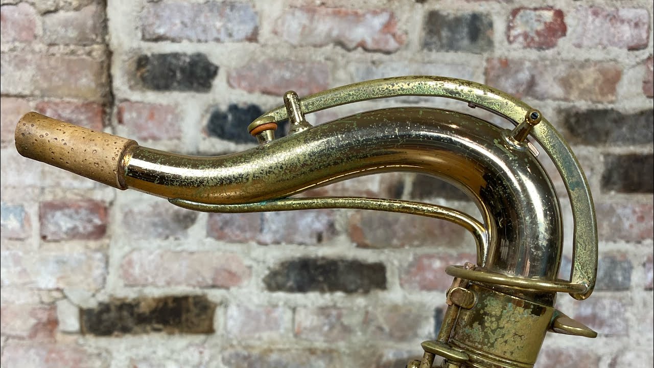 Vintage Conn Tenor Sax SHOWDOWN! 1926 Conn New Wonder II VS 1938 Conn 10M www.newyorksax.com