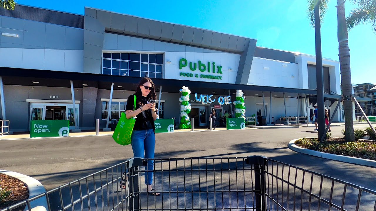 Publix Grand Opening on Daryl Carter Parkway in Lake Buena Vista (Golden Oak) Florida - Store 1810