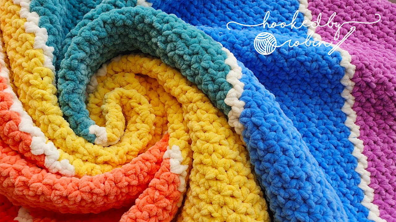 QUICK & EASY Chenille Crochet Blanket! 🧶 ONE ROW REPEAT 🤩