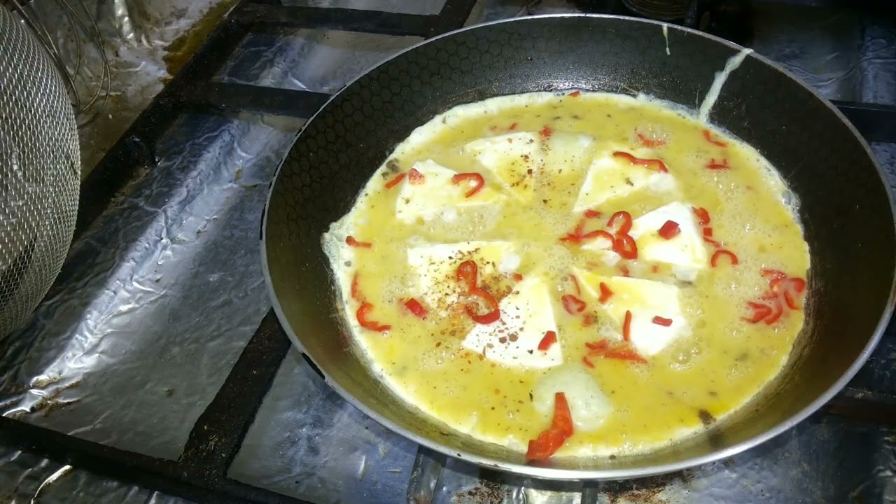 بيض بالجبنة النستو وجبة سريعة فطور#جبنة #بيض #فطور_صحي #فطار #جبنة_قريش#souffleomelette #eggrecipe