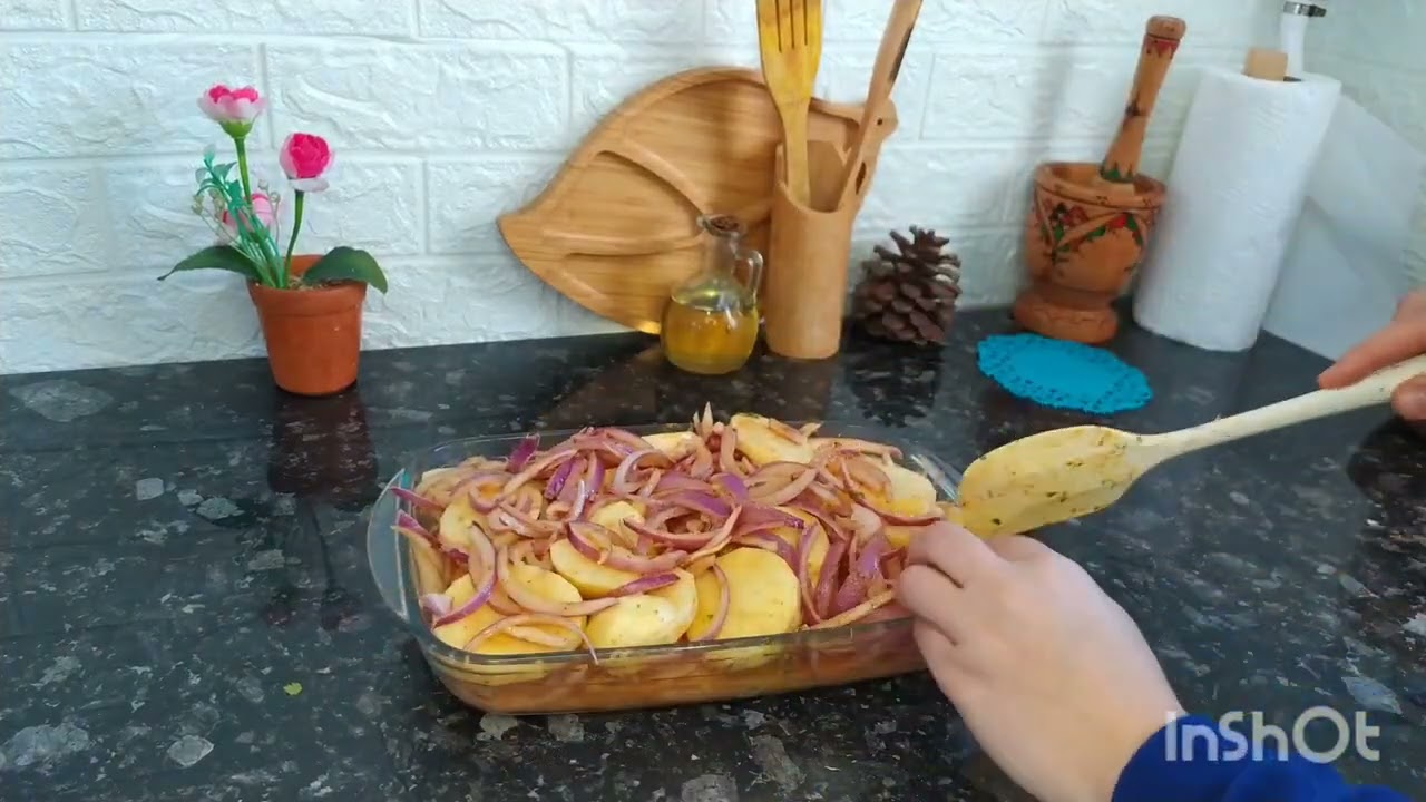 بطاطا كوشه اجليحات دجاج 🔥انا علي الصوره وانتما عليكم التعليق💖😋
