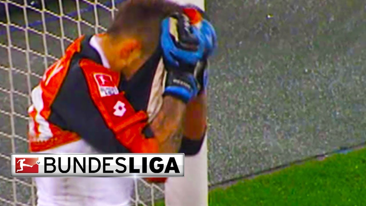 Top 10 Fails - Goalkeeper Blunders