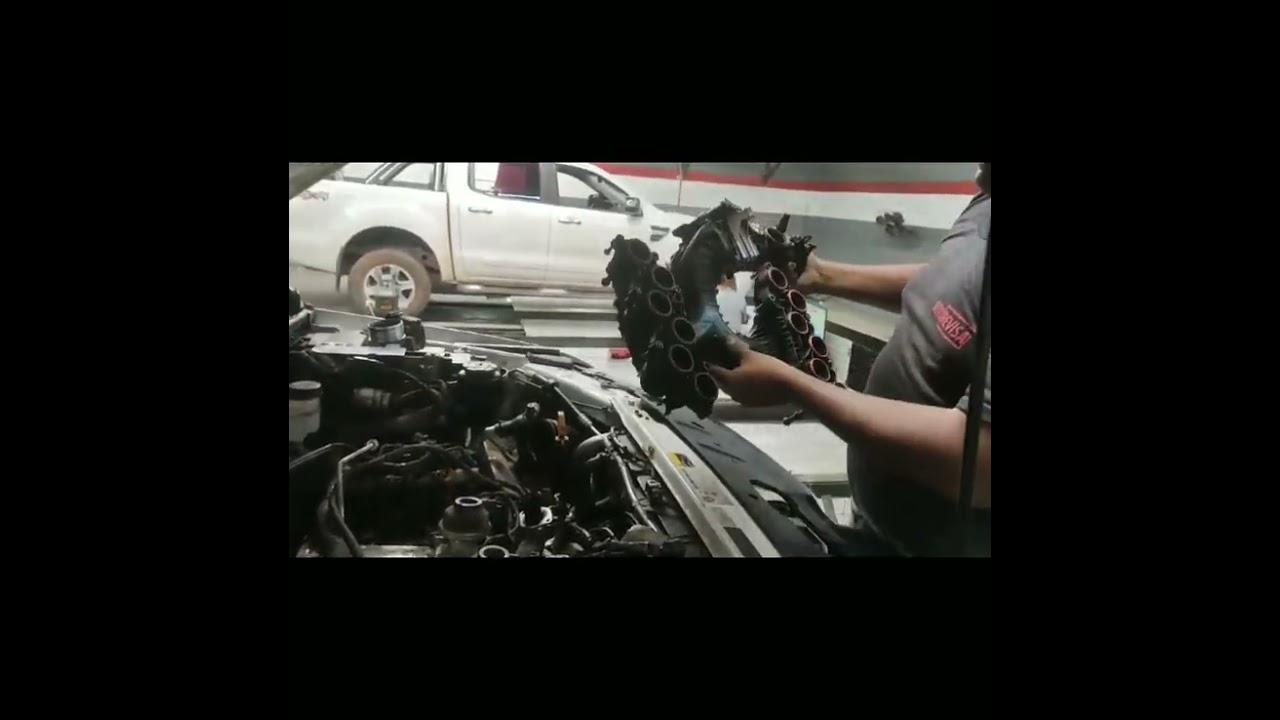 Troca das tampas de Válvulas da Amarok V6