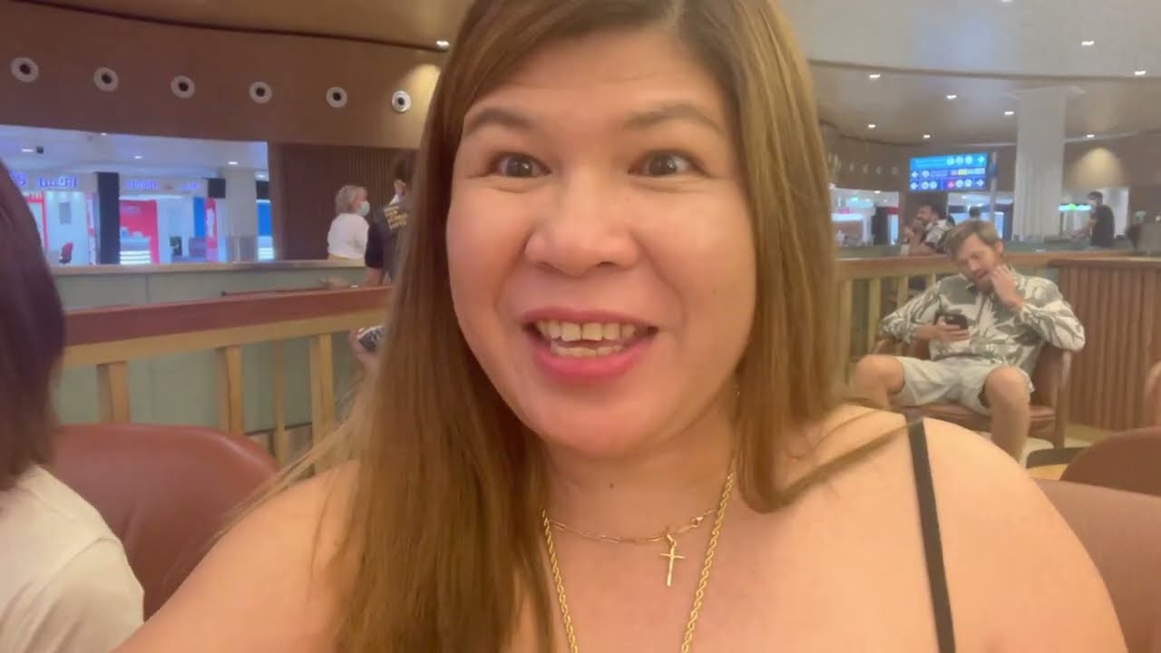 UAE BLOGGERS MEET UP UK BLOGGERS TERMINAL 3 AIRPORT DUBAI @DianneStudio
