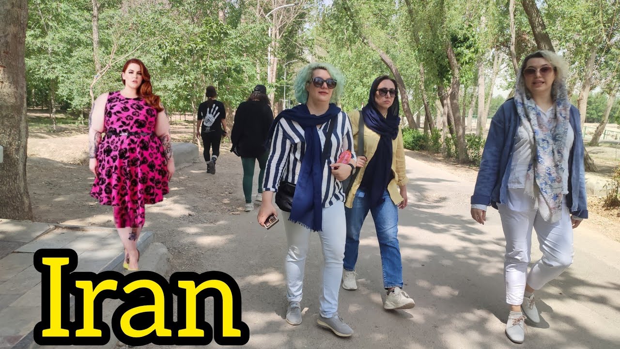 Iran 🇮🇷The morning of the people of Isfahan after the reopening of Zayandeh Rood, fun with sports