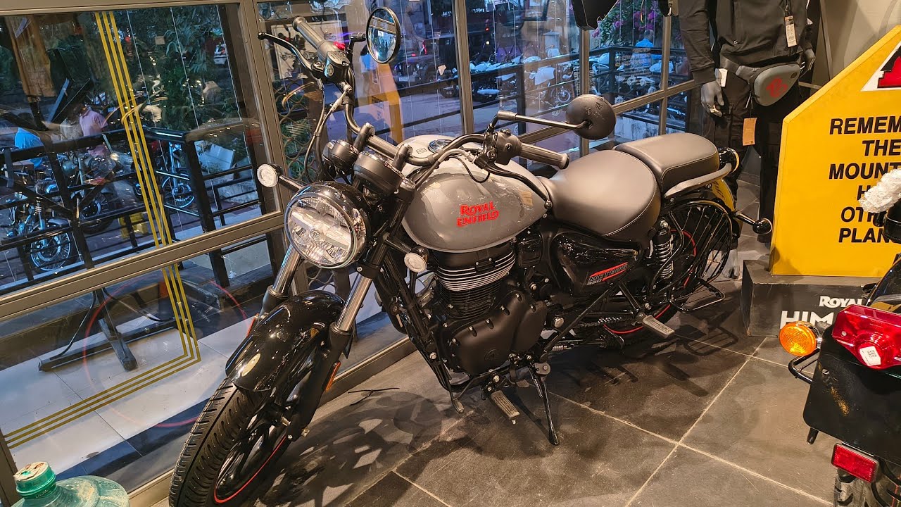 Royal Enfield Meteor 350 Fireball grey | Royal enfield |