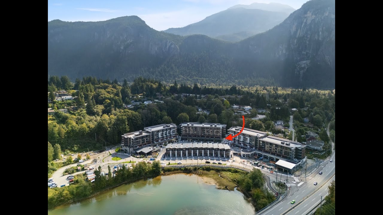 Squamish Condo. 2 bed corner patio home, 203-1504 Scott Cres. Redbridge. Listed by Mike Jones PREC.