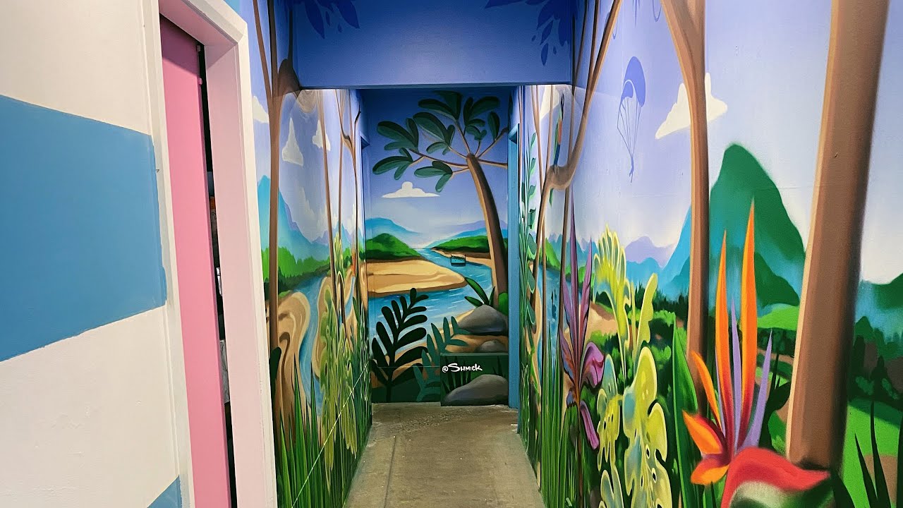 Transforming The Little Mermaid Cafe Into A Stunning Gold Coast Mural!