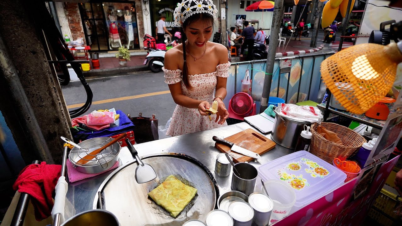 Puy Roti Lady | Bangkok's Famous Roti Seller | Thai Street Food