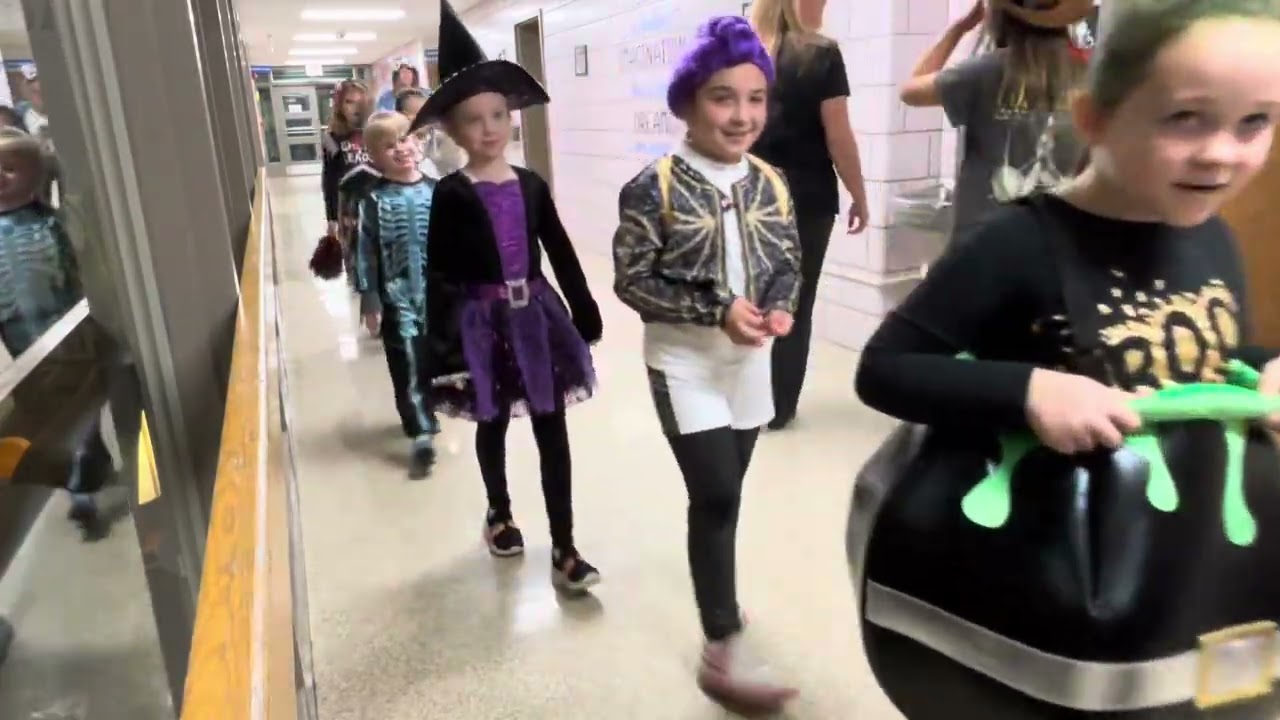 SRES Costume Parade pt 1