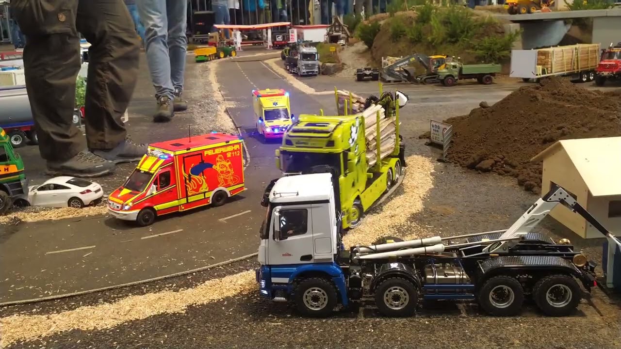Faszination Modellbau Friedrichshafen 2023 - RC Trucks - RC Feuerwehr Action Teil 1
