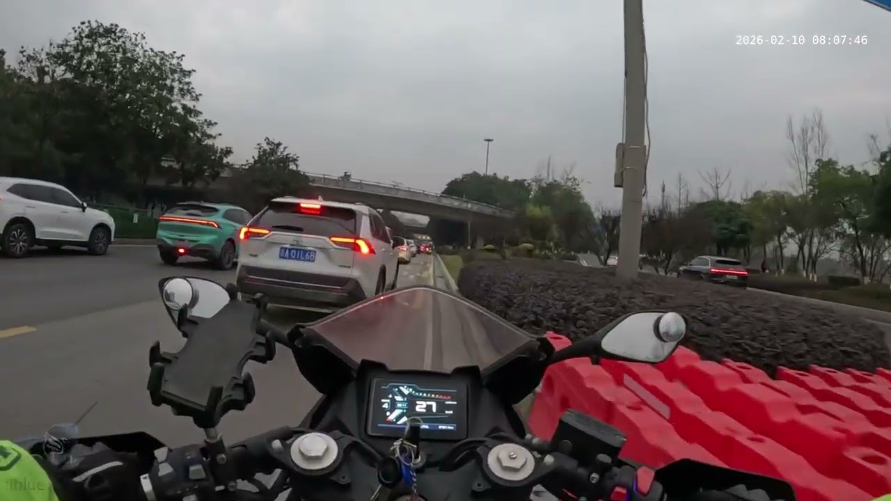Rush Hour Benelli 302R Commute to Work in Chongqing, China-AM 10/2/2026