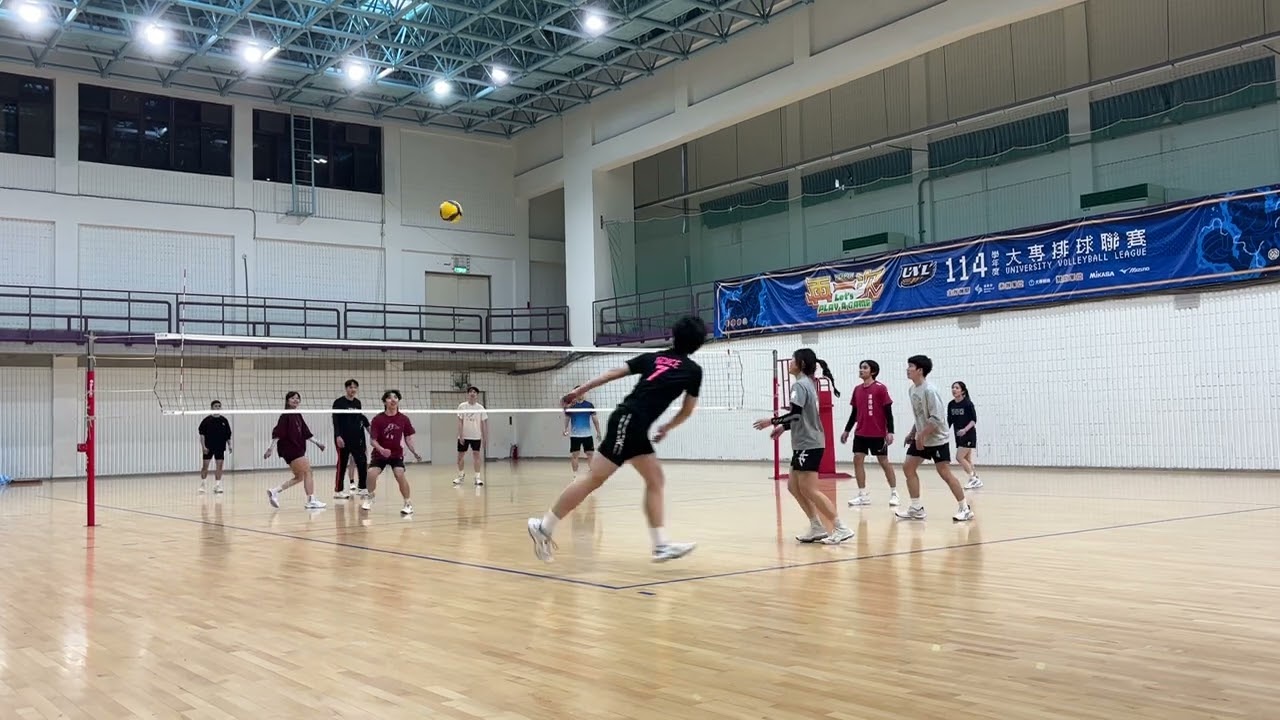 2/8 中央內場 3