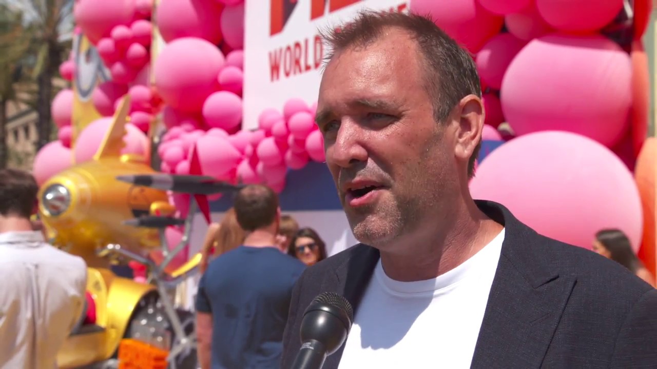 Despicable Me 3 World Premiere Los Angeles Interview Trey Parker ( official video)