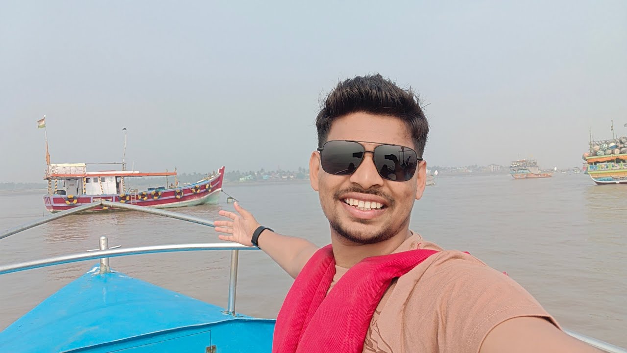 Beach pe gaye ghum ne 🌊🏖️