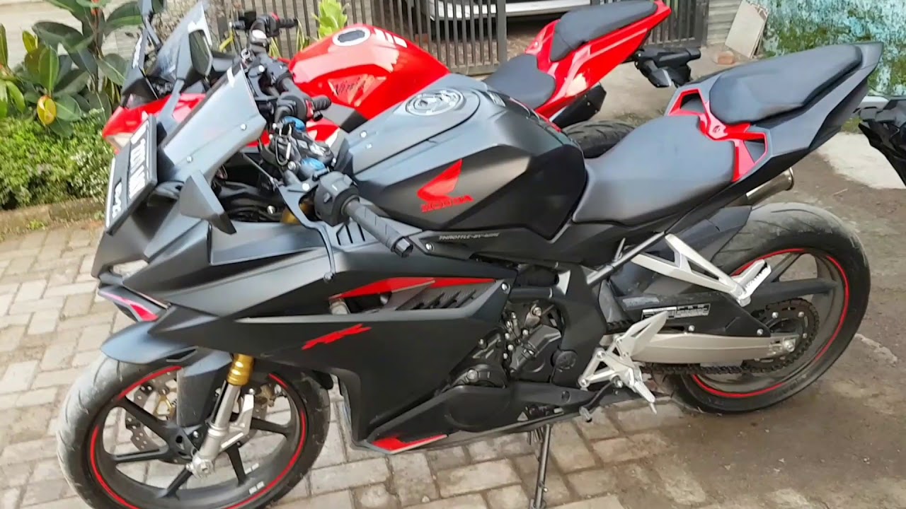 Adu ganteng ninja 250 fi 2018 vs cbr 250 rr