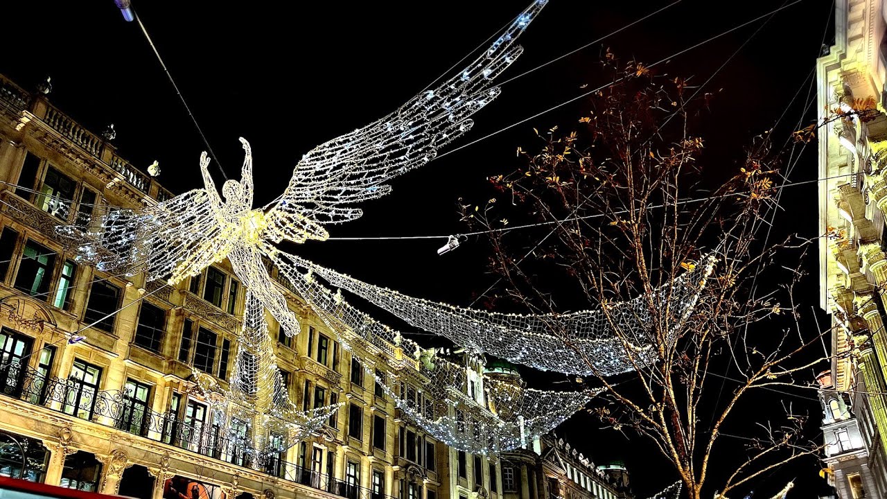 Beatrice's New Chapter | Christmas lights in London 2022