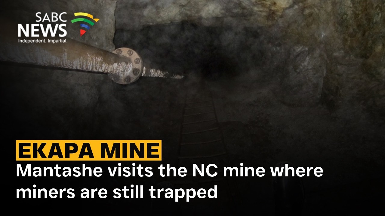 Ekapa Mine | Mantashe visits the NC mine where miners are still trapped following a mud rush
