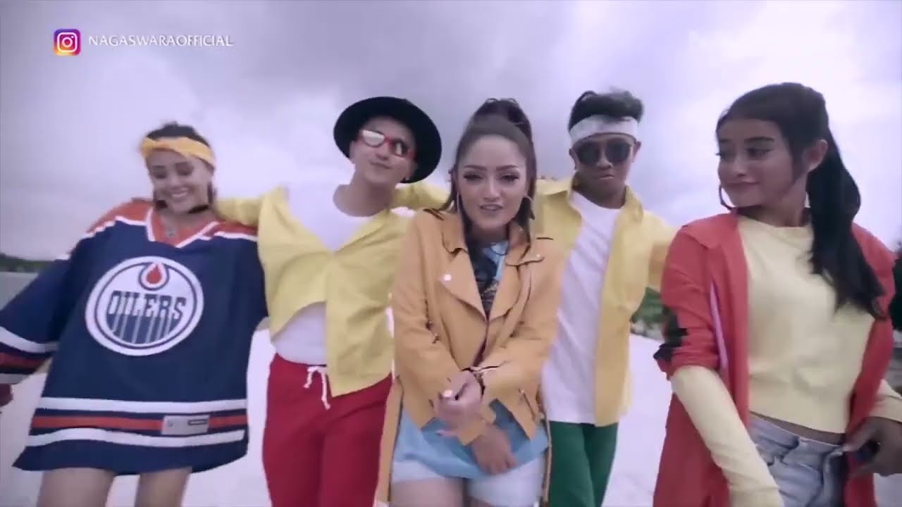 Rekor MURI - Unggahan Video Clip Lagu dengan Penonton Terbanyak