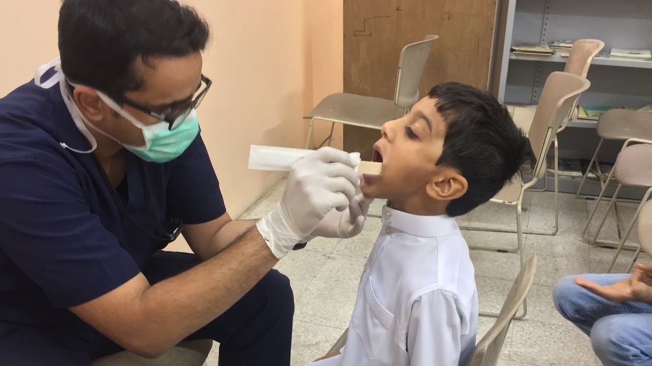 الكشف على أسنان الطلاب 1439/6/29