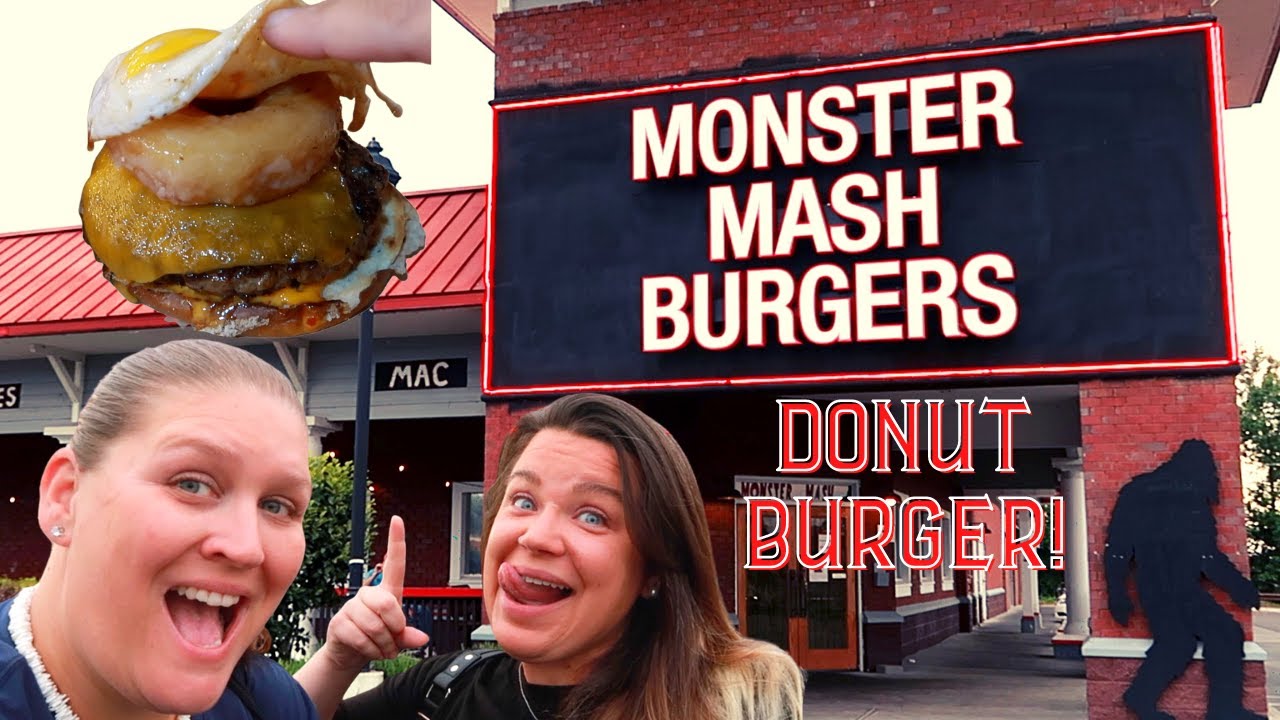 MONSTER MASH BURGER'S FOOD REVIEW IN SEVIERVILLE TN/ WE TRY A BURGER WITH A DONUT & MAC N CHEESE