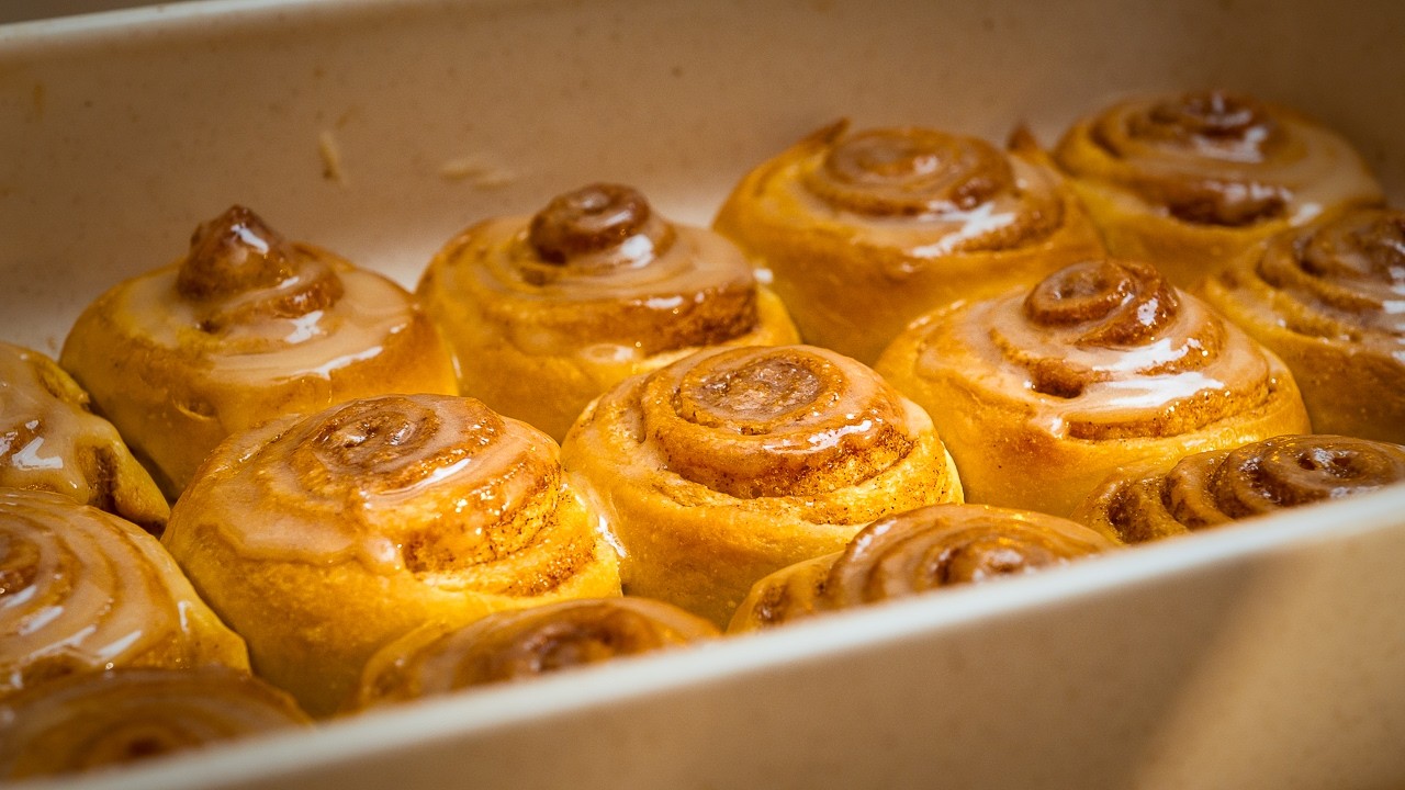 Mini Cinnamon Rolls That Are Light & Fluffy | No Eggs Needed!