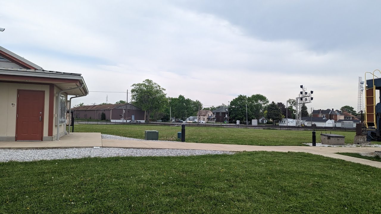 Trains and MOW in Fostoria and Deshler Ohio