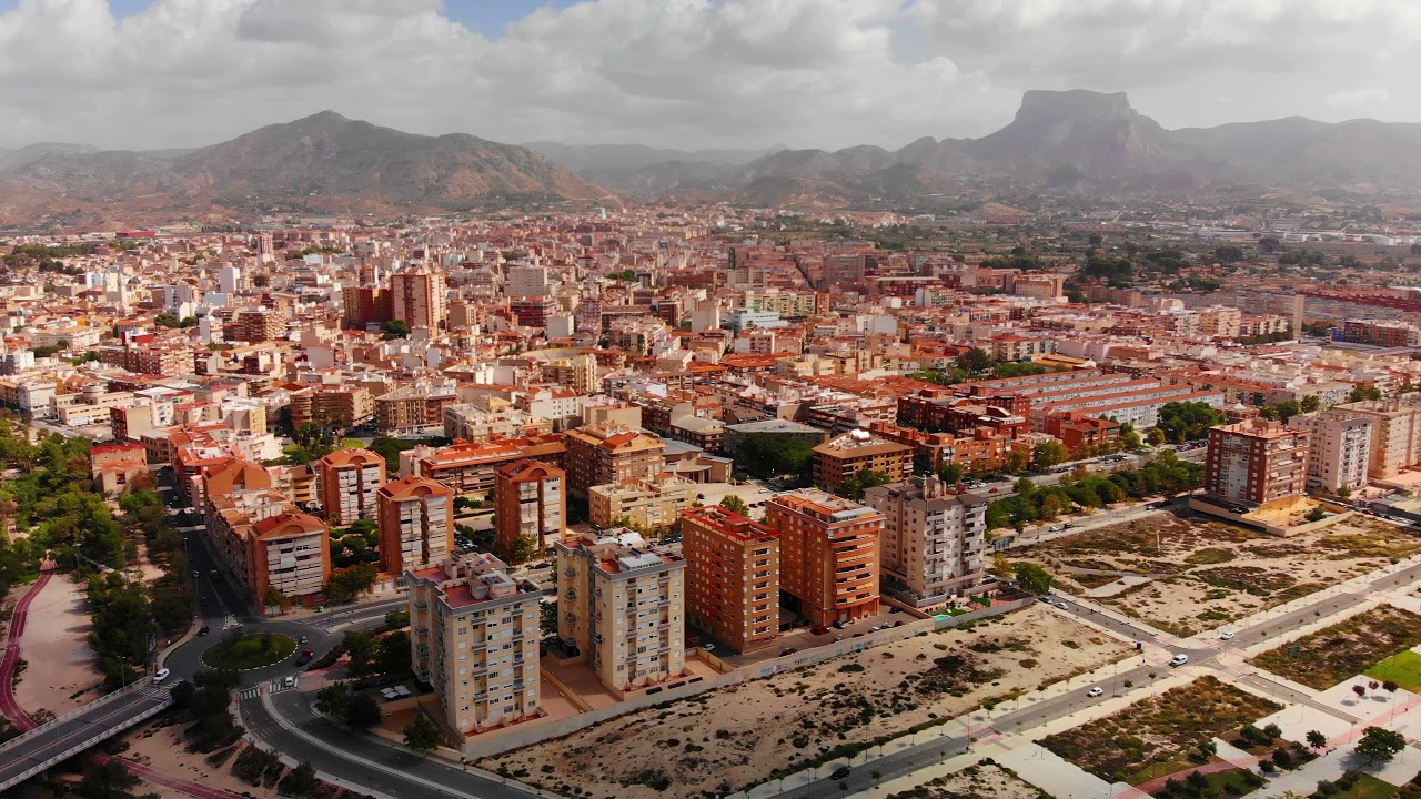 Elda desde el cielo en 4k. 1ª Parte