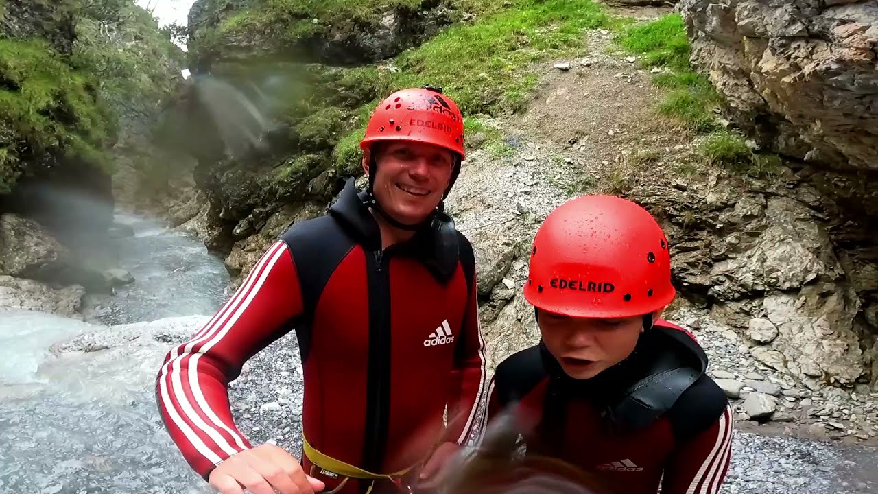 Canyoning in der Rosengartenschlucht in Imst in Tirol