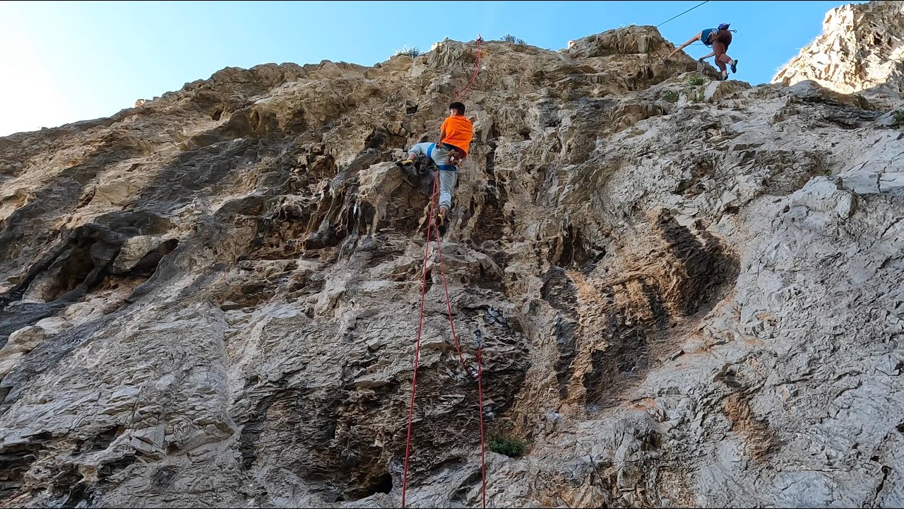 From above and below - Glin&scaron;čica - Val Rosandra (Italy) - Top Rope Solo (4K GoPro)
