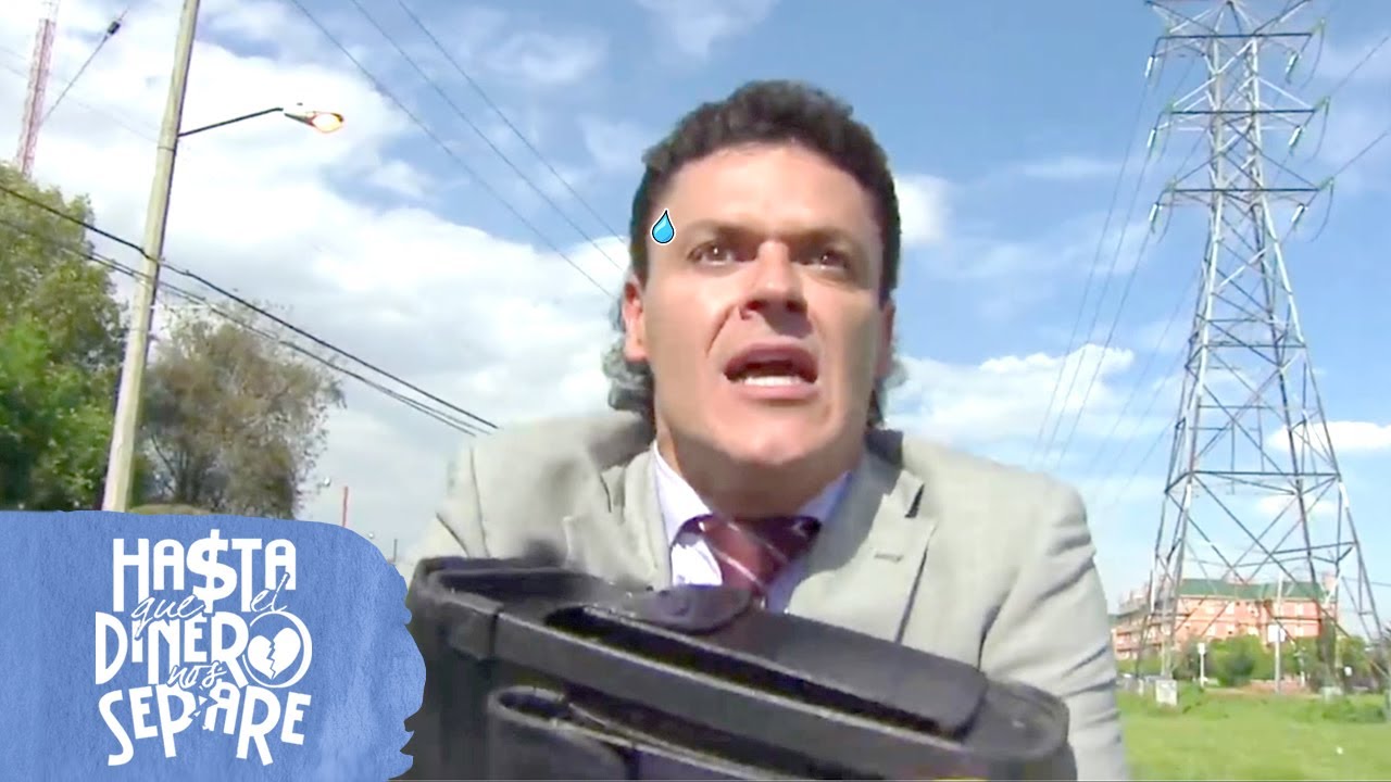Hasta que el dinero nos separe: Rafa sufre al salir con millones a la calle | C-141 | tlnovelas