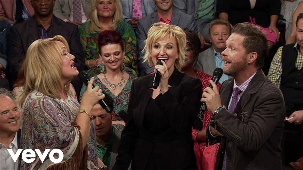 Gaither, Kim Hopper, Joyce Martin Sanders, Shane McConnell - Love At Home (Live)