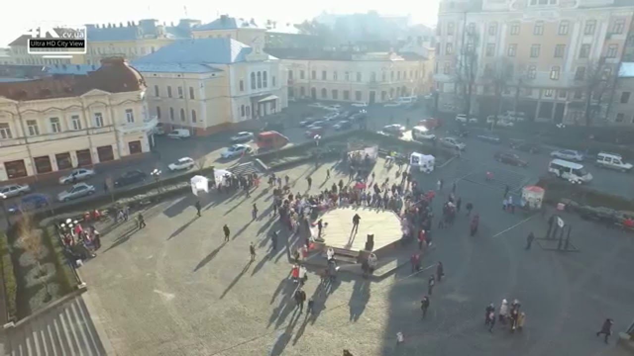 Площа Філармонії, Чернівці в 4K, грудень 2015