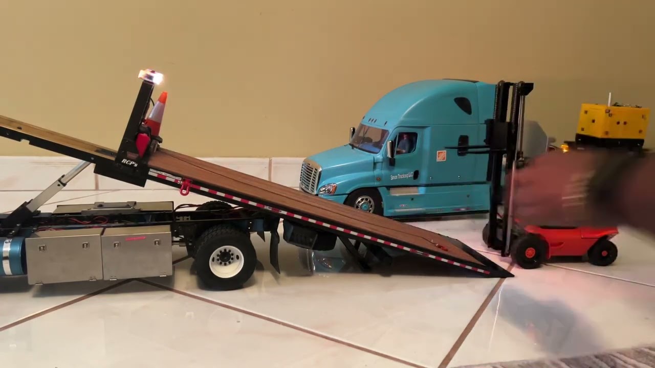 Custom Grand Hauler Tamiya rollback RC truck 1/14 scale pickup JDM forklift