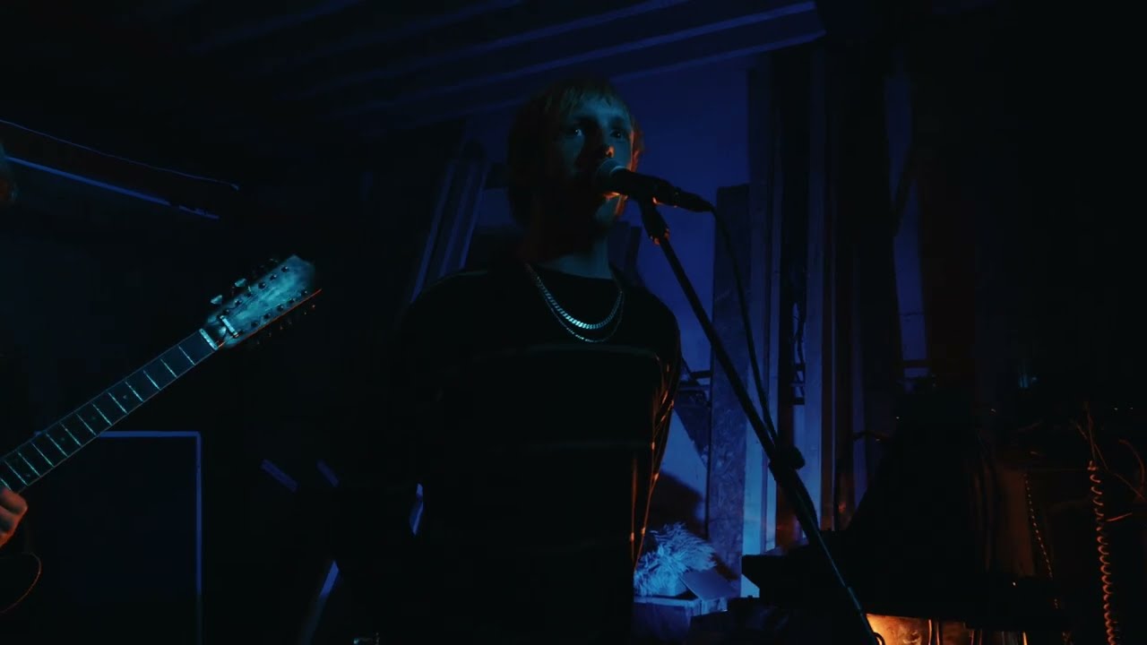 dorpsstraat 3 - een Groot Gevaar (live)