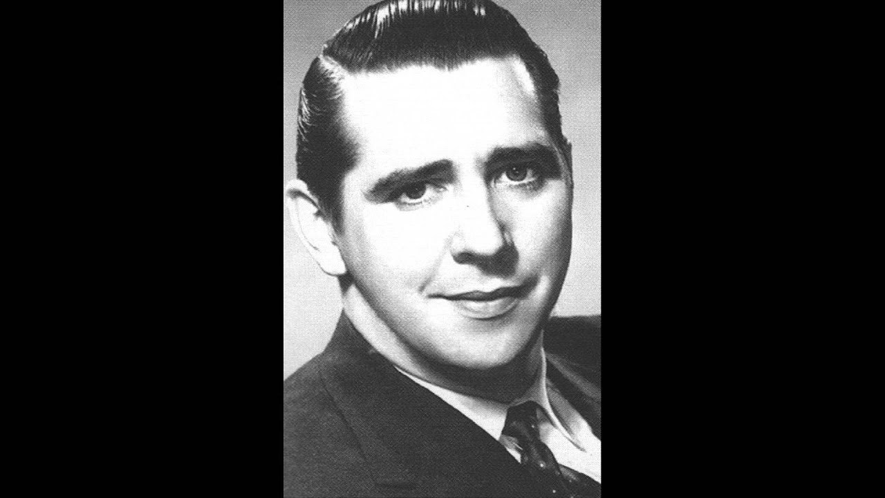 Richard Verreau sings 