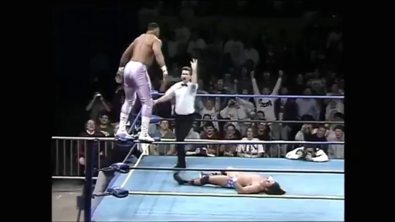2 Cold Scorpio TURNING IN MID-AIR with a Big Splash - WCW