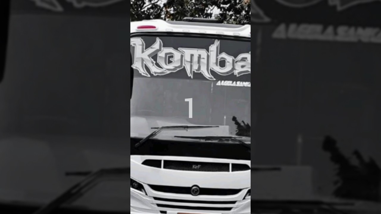 Top 10 tourist bus in kerala 2025