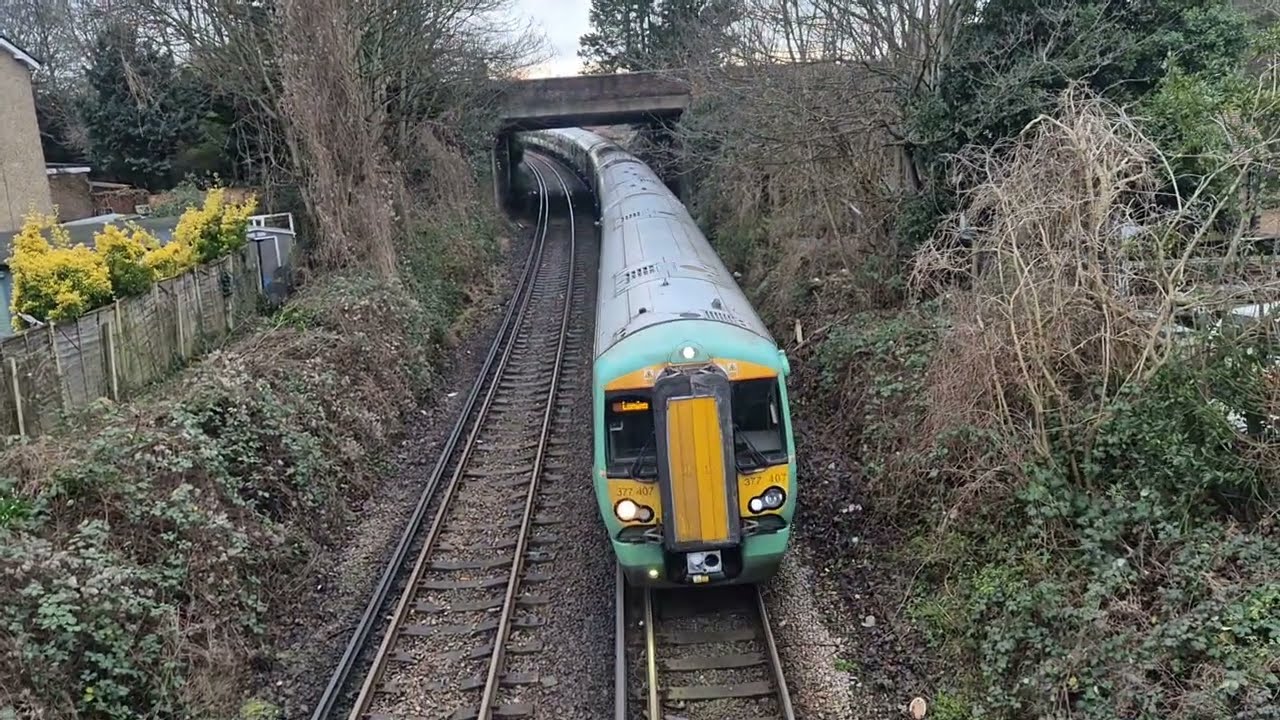 Southern Train departing Bognor Regis 