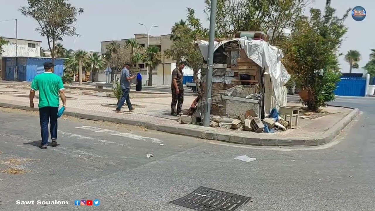 إستمرار حملة تحرير الملك العام بشارع مولاي رشيد بحد السوالم شاهد الفيديو!!