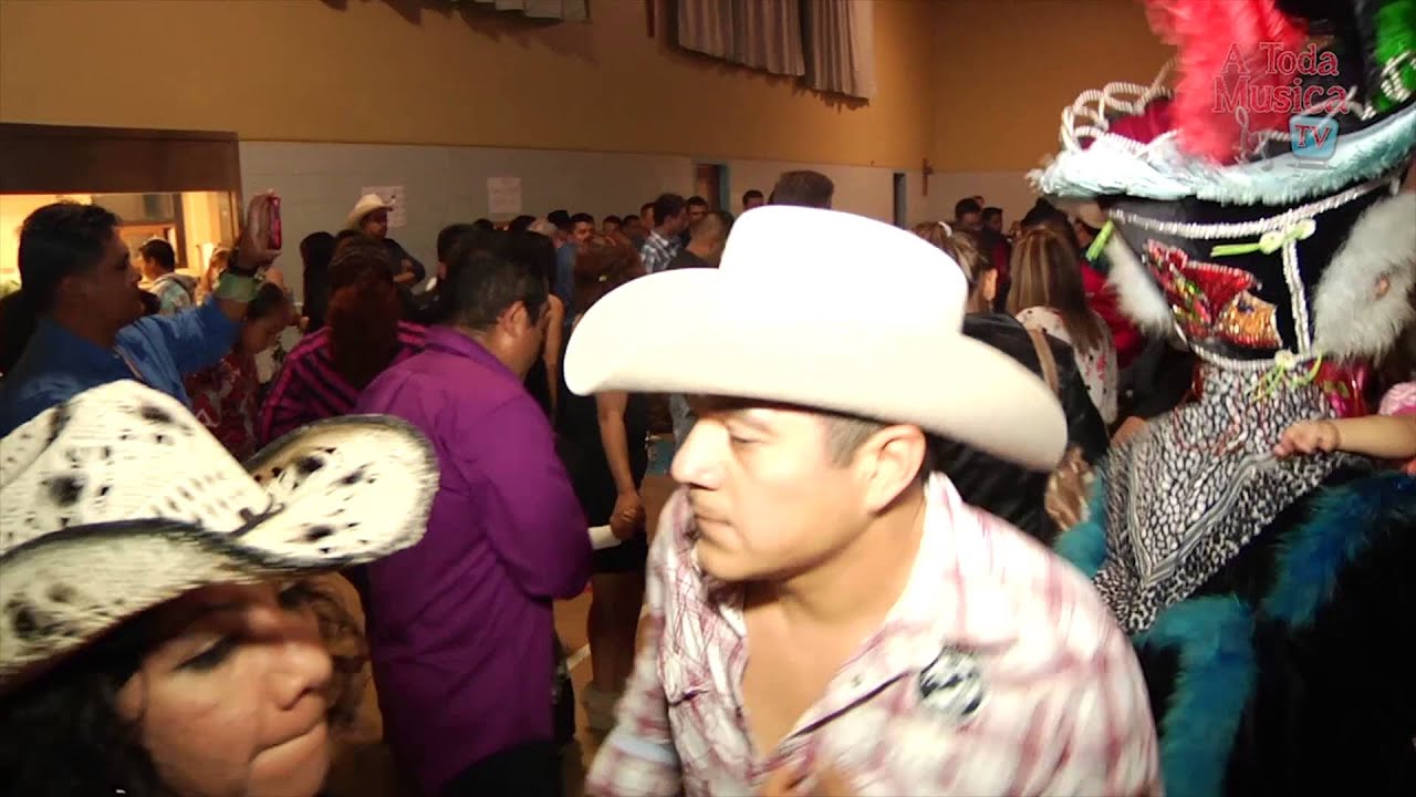 Oscar Adrian Y La Banda Rodeo De Morelos 