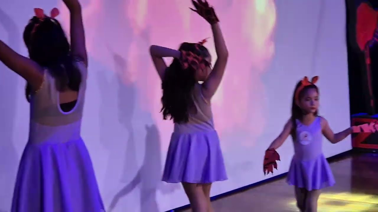 DANCE PIROUETTE