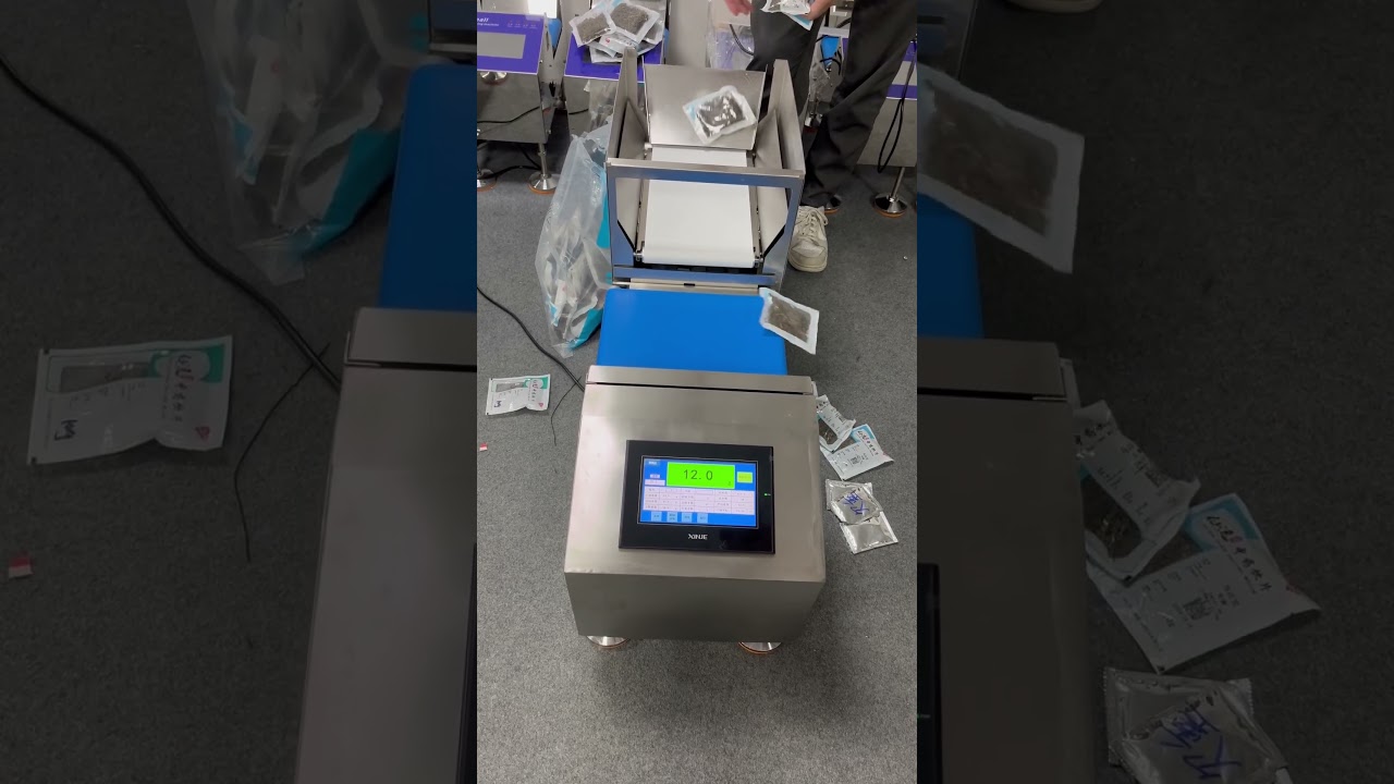 Mini Automatic weighing Scales Checkweigher machine #checkweigher #industrialweighing #manufacturing