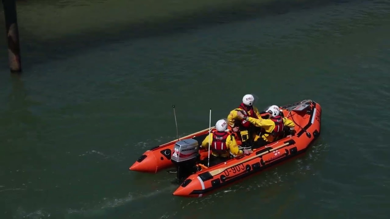 RHYL LIFEBOAT IN ACTION