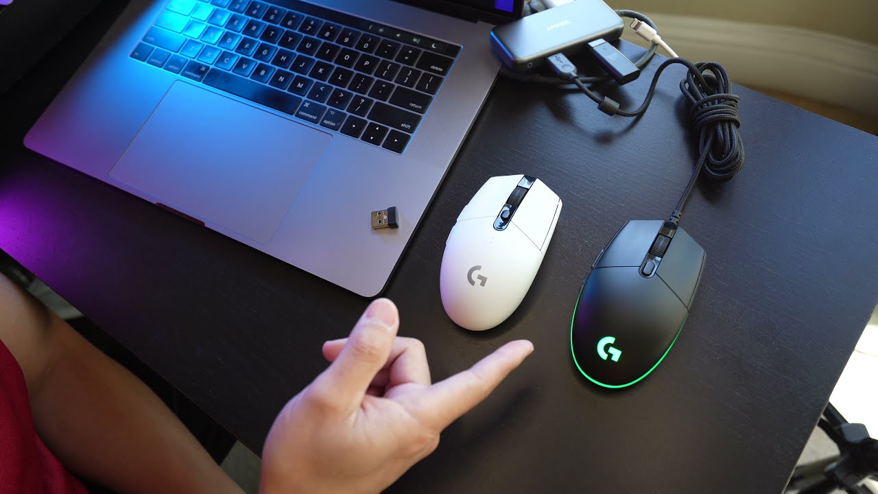 Logitech Wireless G305 VS G Pro Gaming Mouse