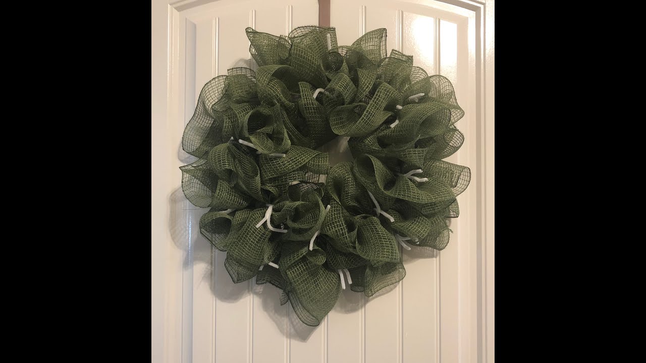 Deco Mesh Ruffle Method Wreath Tutorial