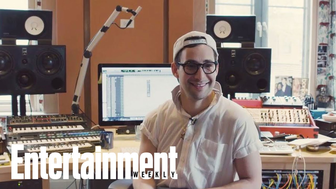 Step Into Jack Antonoff's Pop Laboratory, Where He Makes The Music Happen | Entertainment Weekly
