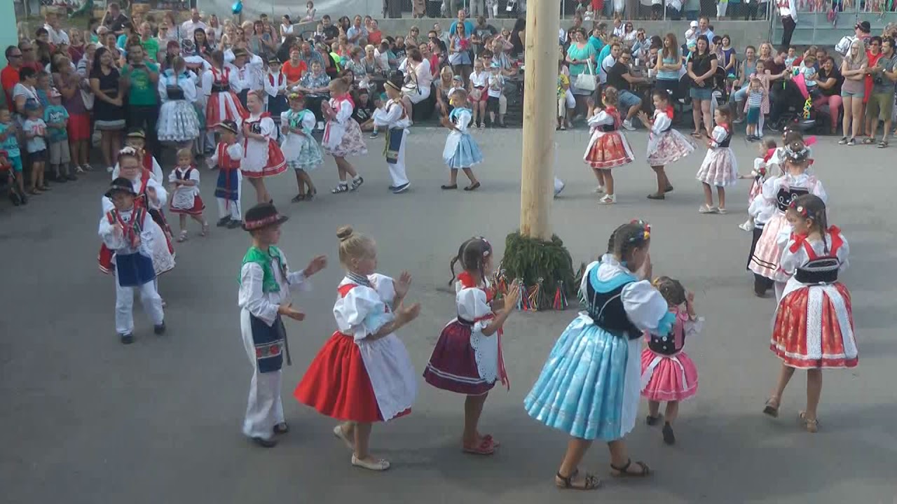 Hody Měnín 2017   tanečky malé děti