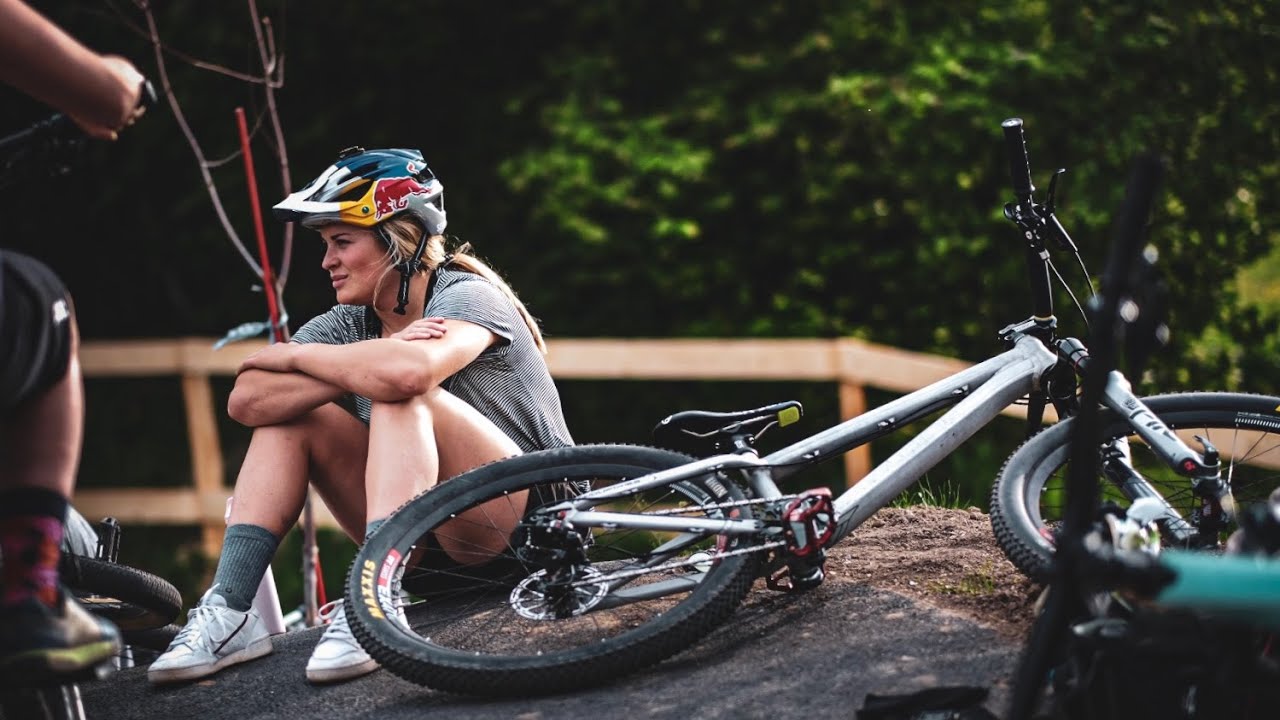 Intervals, Gelato, Pumptrack and Bob the Builder? I Vali Vlog